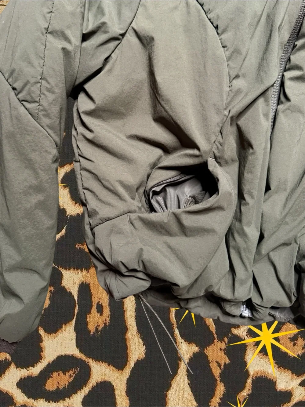 LULULEMON | Water Resistant Insulated Puffer Zip Up Jacket Olive Green | Size XS
